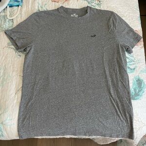 Hollister Men's Heather Gray Tee